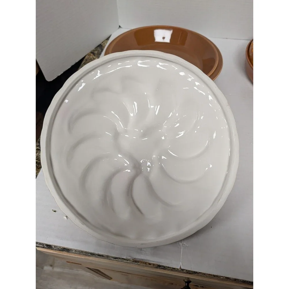 2 Vintage Ceramic Lidded Apple Pie Keepers/ Serving Dish 12.5